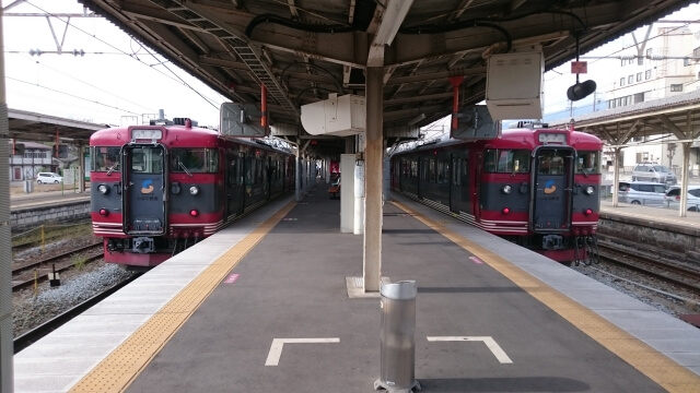 小諸駅　しなの鉄道　115系｜小諸市の住みやすさイメージ画像